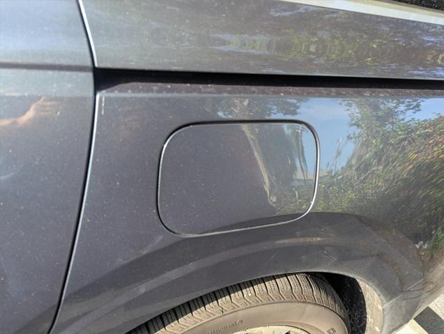 used 2024 Kia Carnival car, priced at $38,491