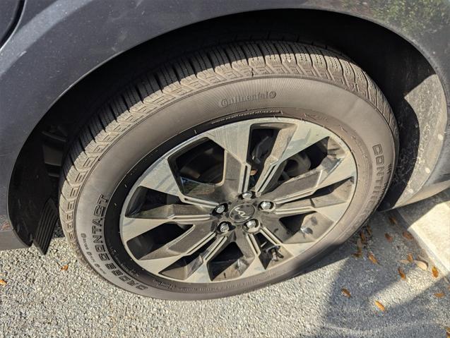 used 2024 Kia Carnival car, priced at $38,491