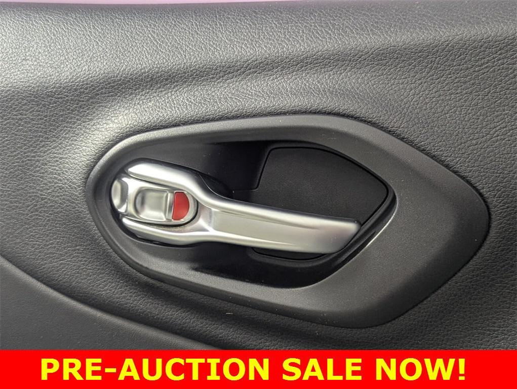 used 2015 Jeep Cherokee car, priced at $5,991