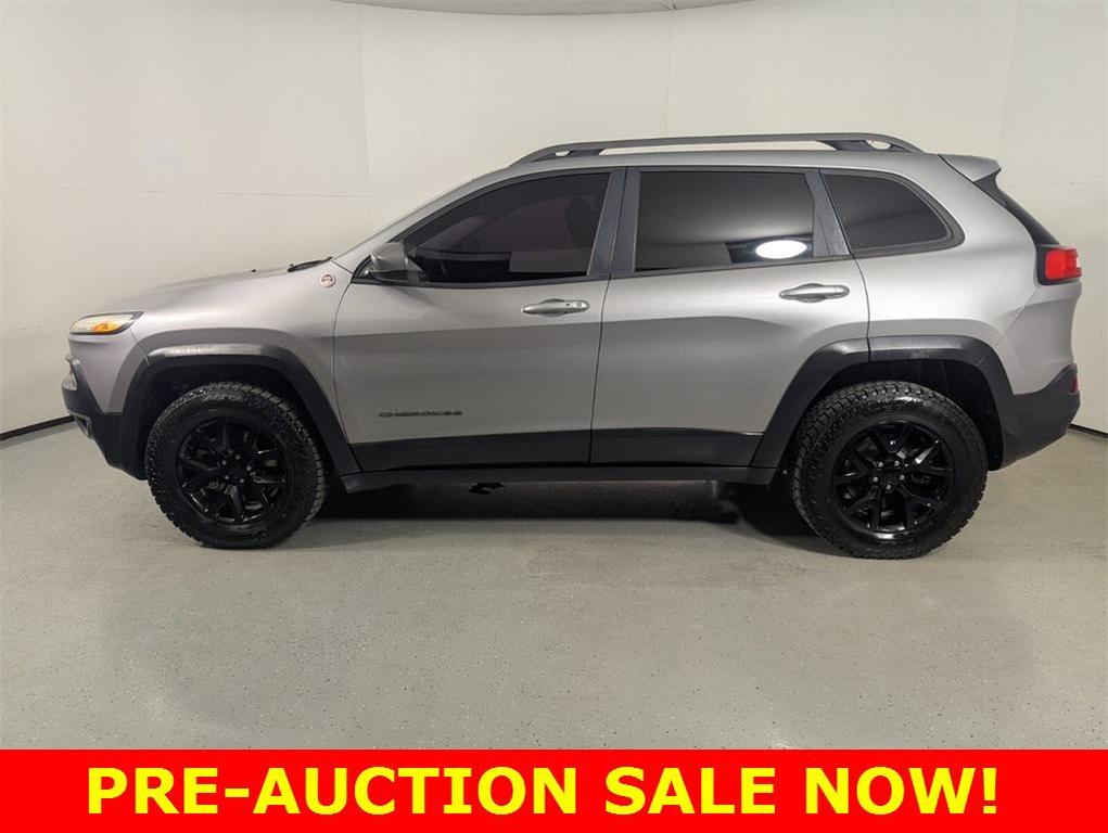 used 2015 Jeep Cherokee car, priced at $5,991
