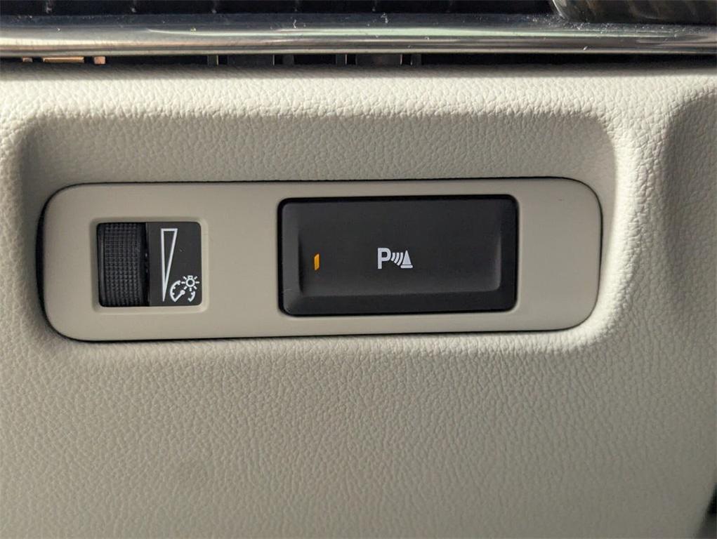 used 2014 Cadillac ATS car, priced at $8,999