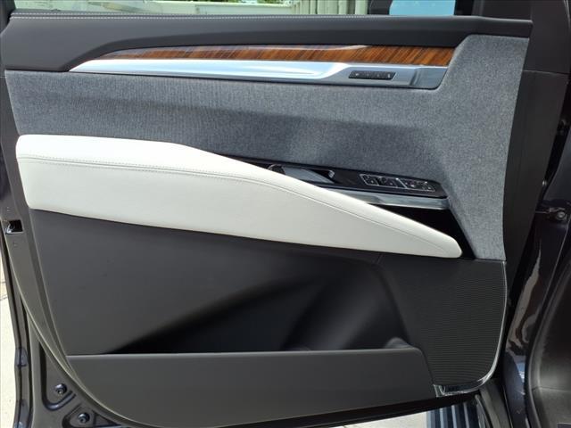 new 2025 Cadillac Escalade car, priced at $128,070