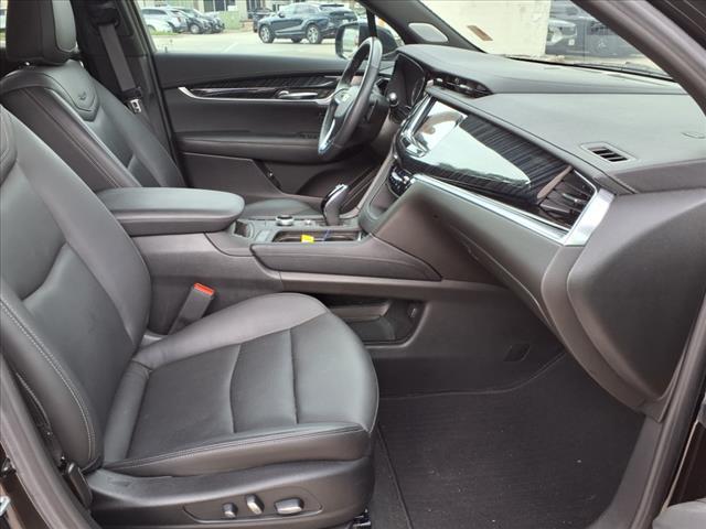 used 2024 Cadillac XT6 car, priced at $42,863