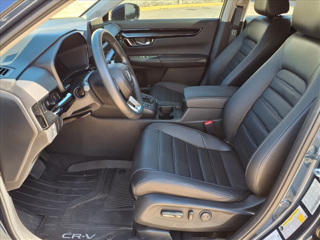 used 2025 Honda CR-V car, priced at $31,924