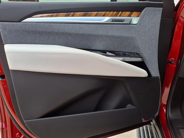new 2025 Cadillac Escalade ESV car, priced at $132,669