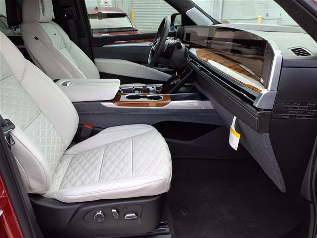 new 2025 Cadillac Escalade ESV car, priced at $132,669
