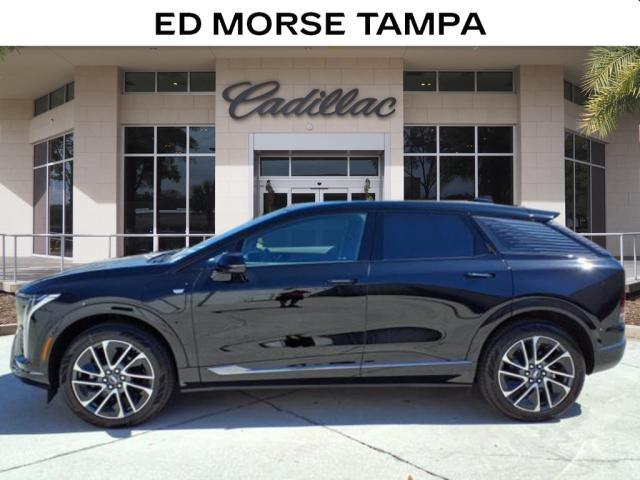 new 2025 Cadillac OPTIQ car, priced at $58,190