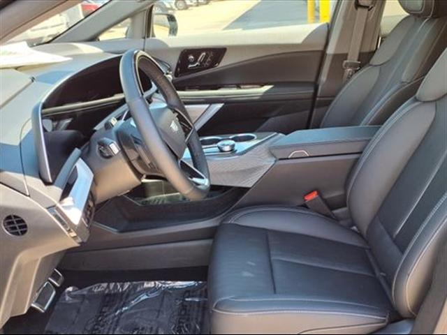 new 2025 Cadillac OPTIQ car, priced at $57,090