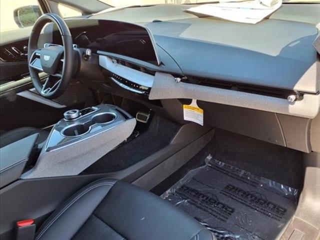 new 2025 Cadillac OPTIQ car, priced at $57,090