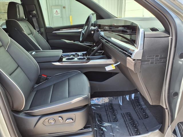 new 2025 Cadillac Escalade ESV car, priced at $113,919