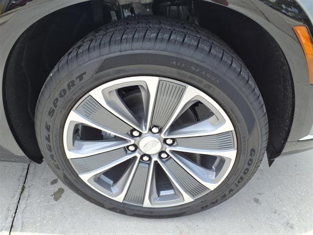 new 2026 Cadillac VISTIQ car, priced at $78,790