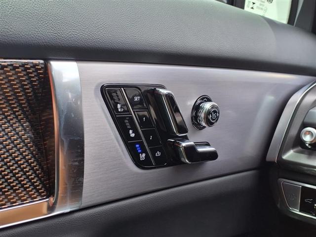 new 2026 Cadillac VISTIQ car, priced at $78,790