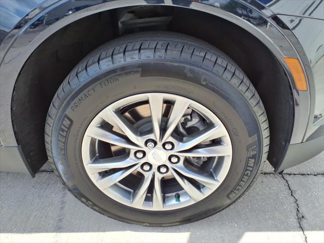 used 2021 Cadillac XT5 car, priced at $29,702