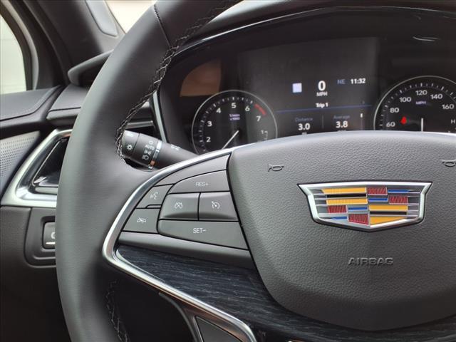 new 2025 Cadillac XT5 car, priced at $54,265