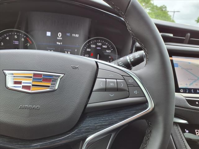 new 2025 Cadillac XT5 car, priced at $54,265