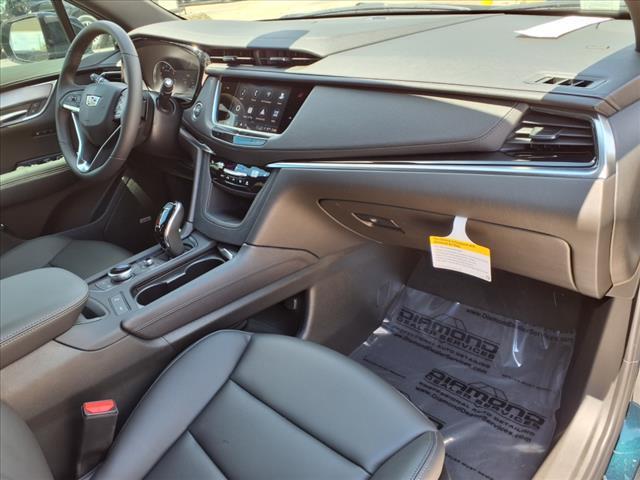 new 2025 Cadillac XT6 car, priced at $51,315