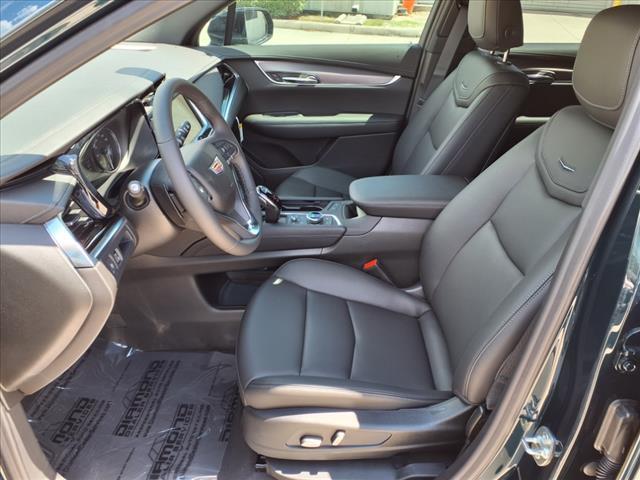 new 2025 Cadillac XT6 car, priced at $51,315