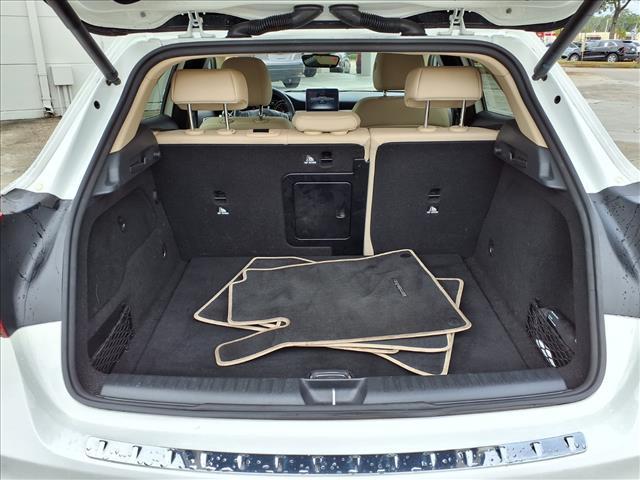 used 2020 Mercedes-Benz GLA 250 car, priced at $20,238