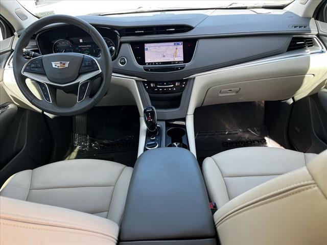 used 2022 Cadillac XT5 car, priced at $37,982