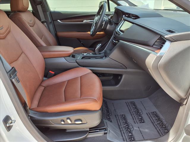 used 2024 Cadillac XT5 car, priced at $43,582