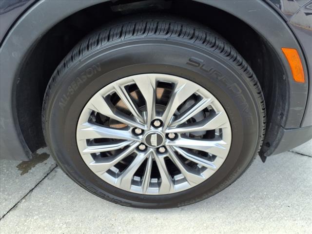 used 2024 Cadillac XT4 car, priced at $30,575