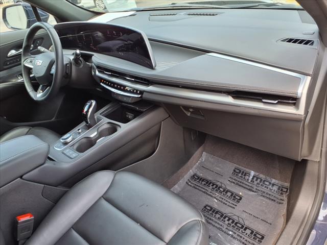 used 2024 Cadillac XT4 car, priced at $30,575