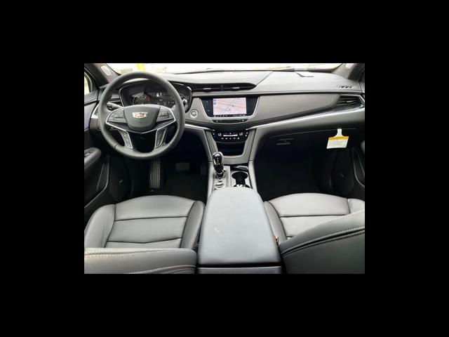 new 2025 Cadillac XT5 car, priced at $53,815