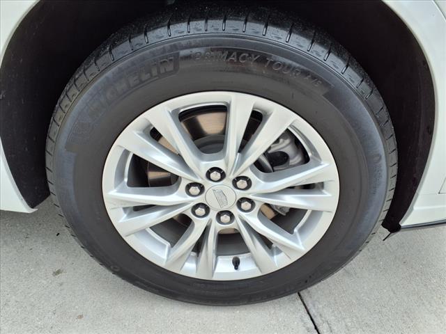 used 2023 Cadillac XT6 car, priced at $32,981
