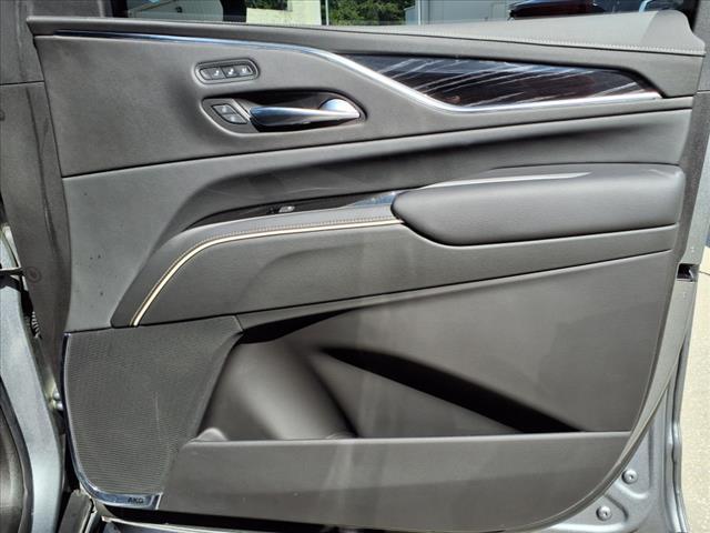 used 2022 Cadillac Escalade ESV car, priced at $72,513