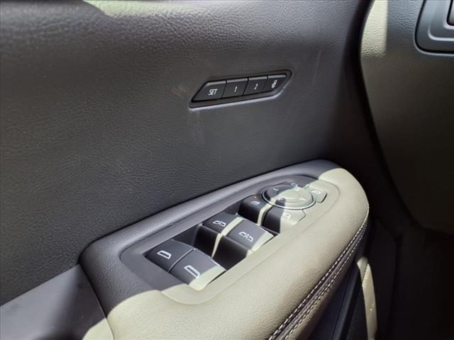 new 2025 Cadillac XT6 car, priced at $51,315