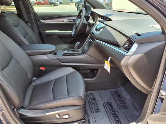 new 2025 Cadillac XT6 car, priced at $51,315