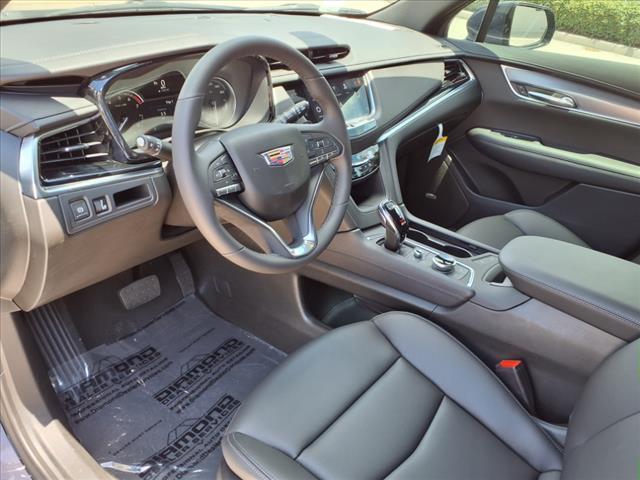 new 2025 Cadillac XT6 car, priced at $51,315