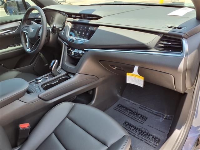 new 2025 Cadillac XT6 car, priced at $51,315