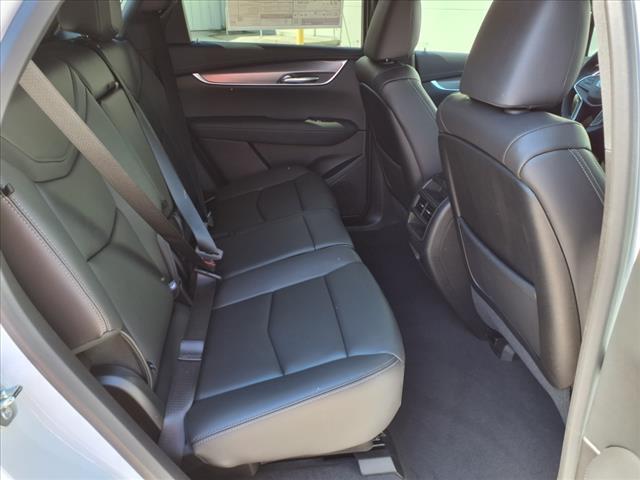 new 2025 Cadillac XT5 car, priced at $48,915