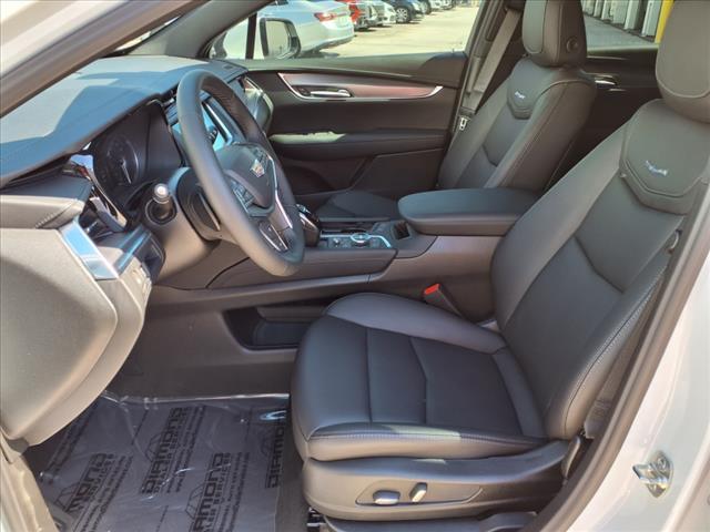 new 2025 Cadillac XT5 car, priced at $48,915