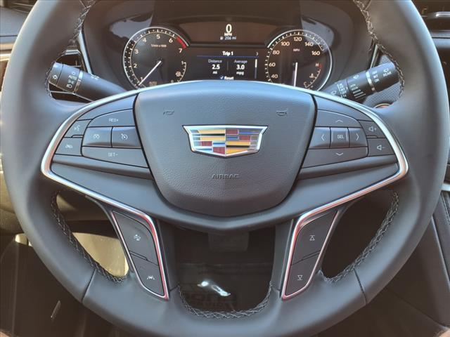 new 2025 Cadillac XT5 car, priced at $48,915