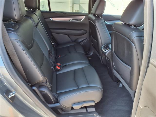 used 2022 Cadillac XT6 car, priced at $27,134