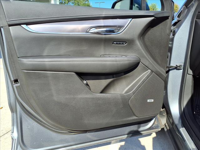 used 2022 Cadillac XT6 car, priced at $27,134