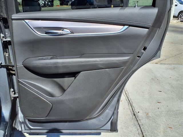 used 2022 Cadillac XT6 car, priced at $27,134