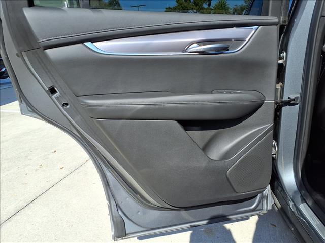 used 2022 Cadillac XT6 car, priced at $27,134