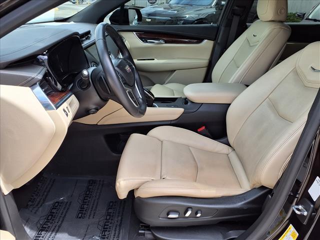 used 2017 Cadillac XT5 car, priced at $18,800