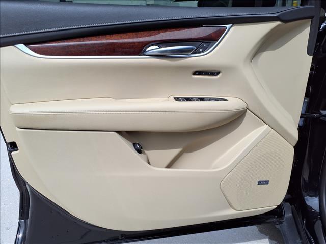 used 2017 Cadillac XT5 car, priced at $18,800