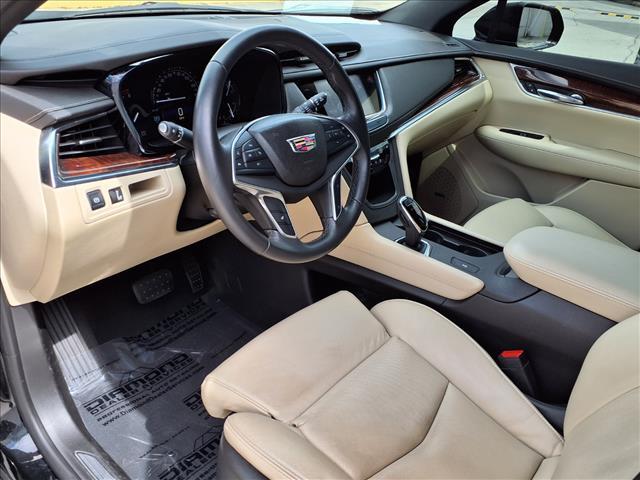 used 2017 Cadillac XT5 car, priced at $18,800