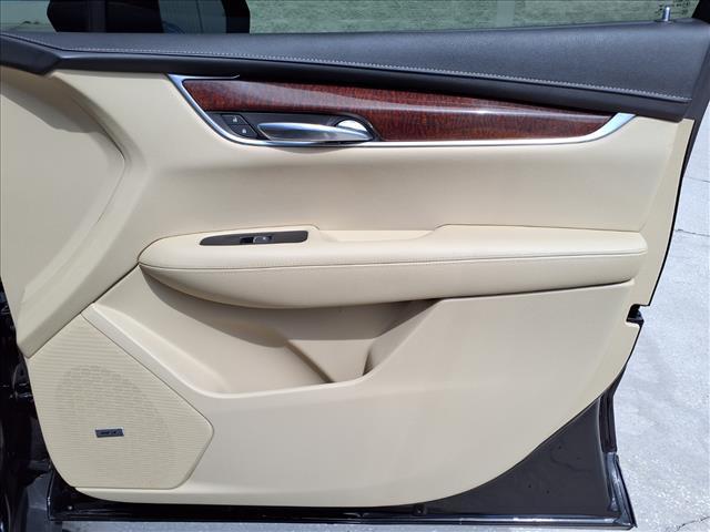 used 2017 Cadillac XT5 car, priced at $18,800