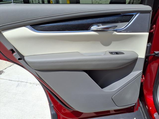 used 2021 Cadillac XT6 car, priced at $33,989