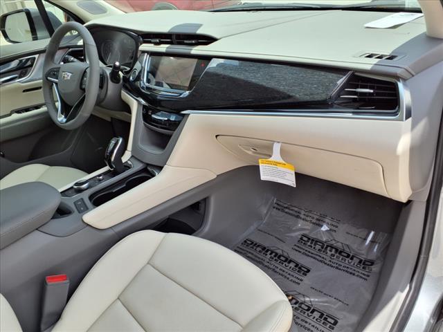 new 2025 Cadillac XT6 car, priced at $60,540
