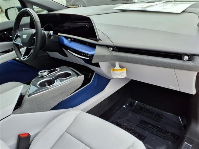 new 2025 Cadillac OPTIQ car, priced at $55,615