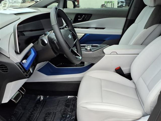 new 2025 Cadillac OPTIQ car, priced at $55,615