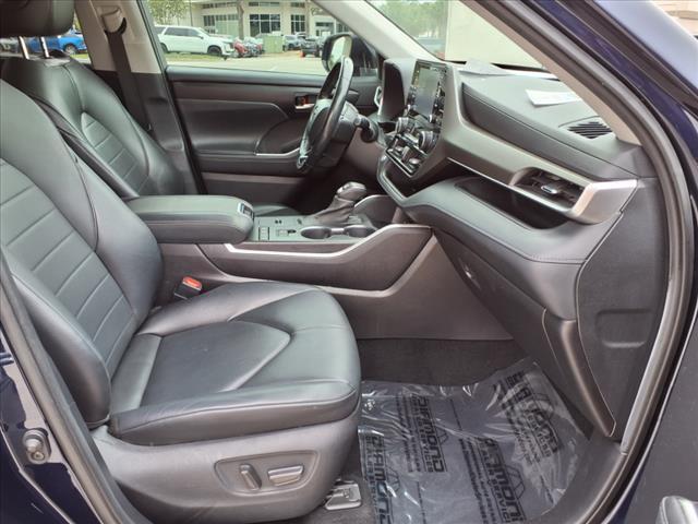 used 2021 Toyota Highlander Hybrid car, priced at $31,299