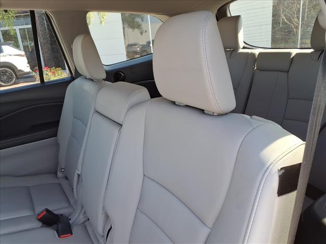 used 2022 Honda Pilot car, priced at $29,882